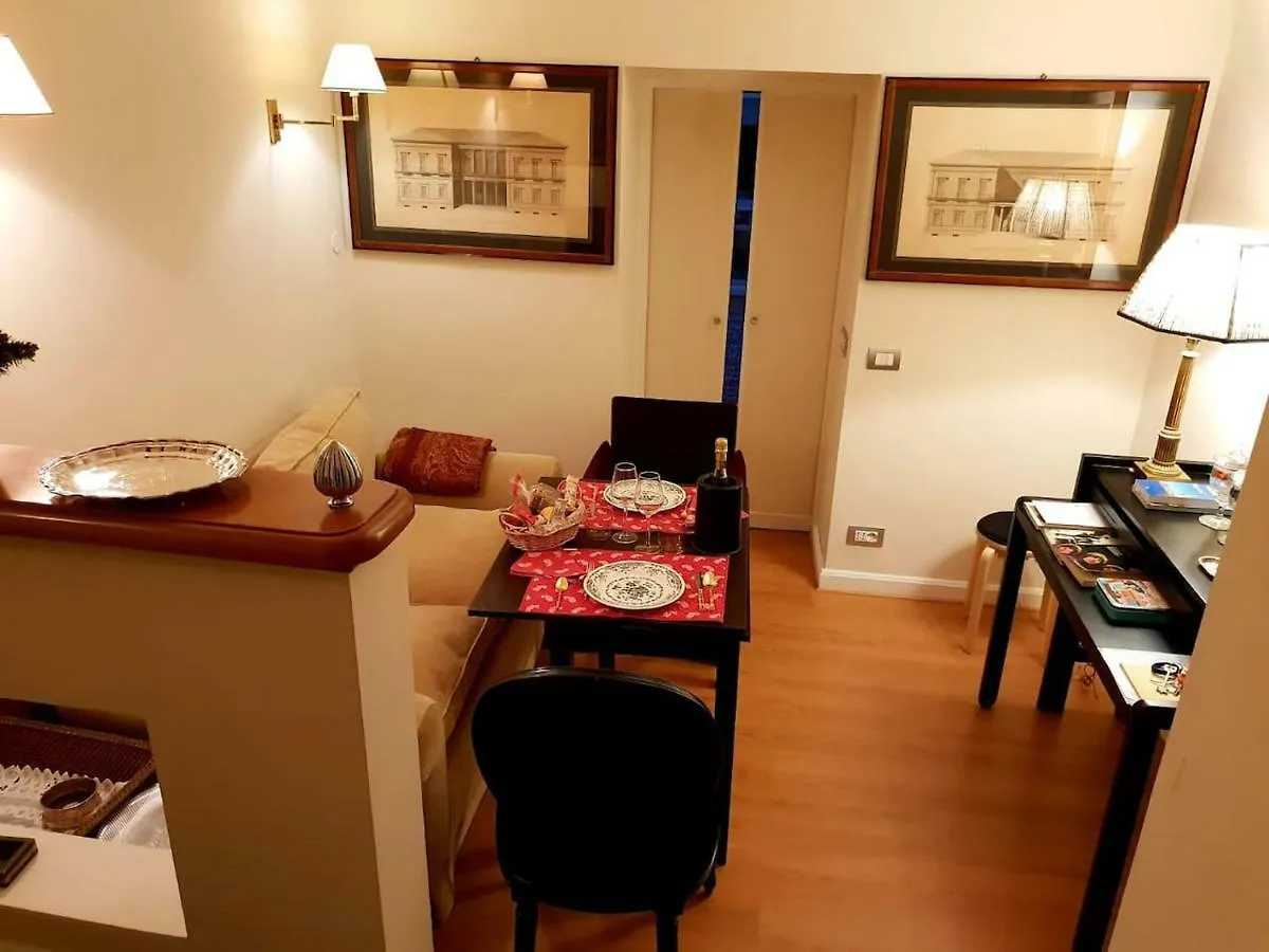 Suite Borghese 42 Rome Apartment