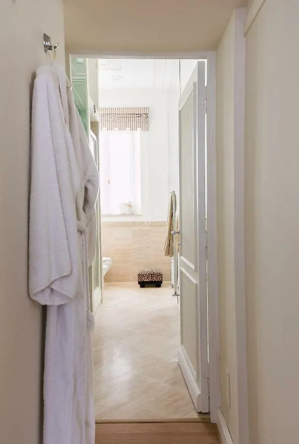 Apartment Suite Borghese 42 Rome Italy